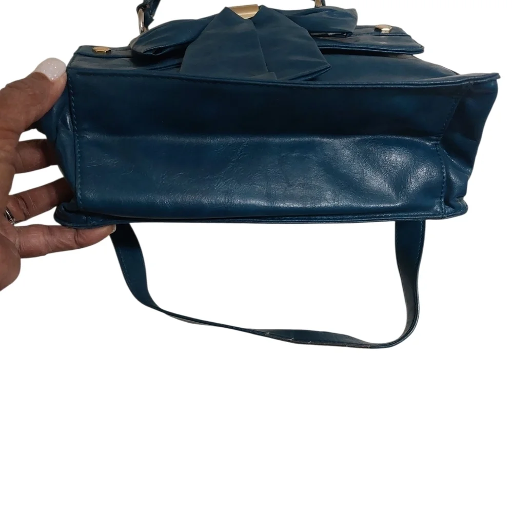 Gianni Bini stylish blue